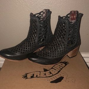 Freebird booties - new in box! Never worn !